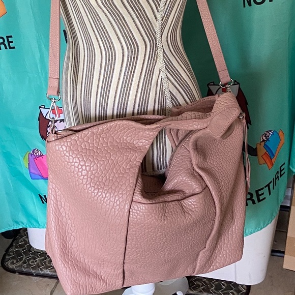 Vince Camuto Mauve leather pleated tote/crossbody/shoulder bag - Picture 8 of 17